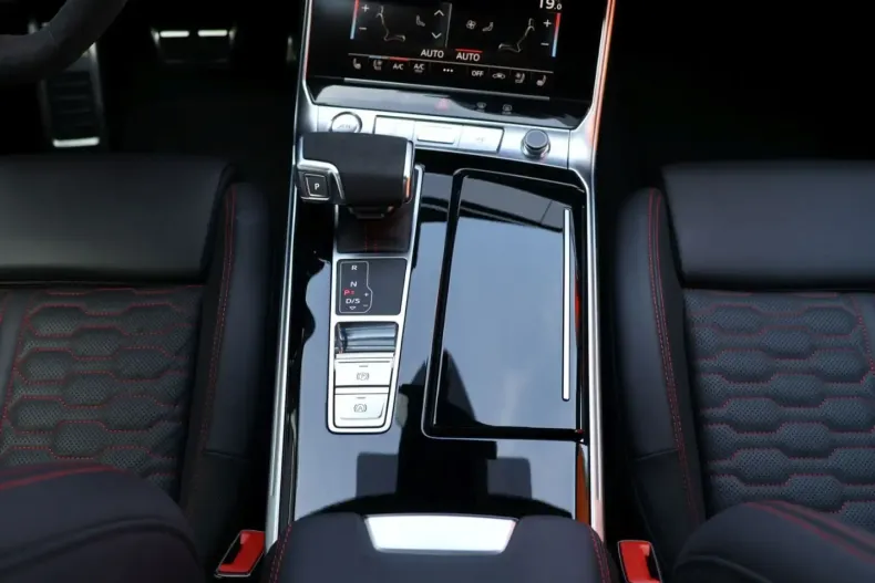 Audi RS6 din 2023 cu 12.077 km - oferta AUD183855 - foto 17