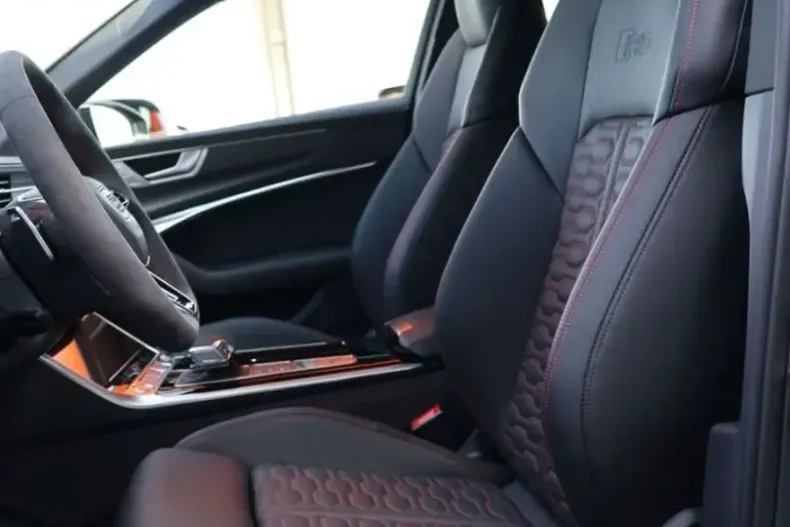 Audi RS6 din 2023 cu 12.077 km - oferta AUD183855 - foto 22