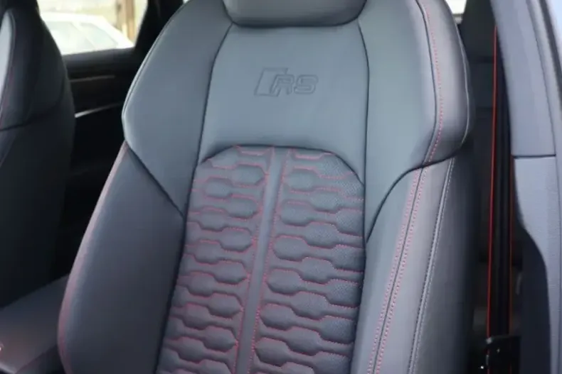 Audi RS6 din 2023 cu 12.077 km - oferta AUD183855 - foto 23