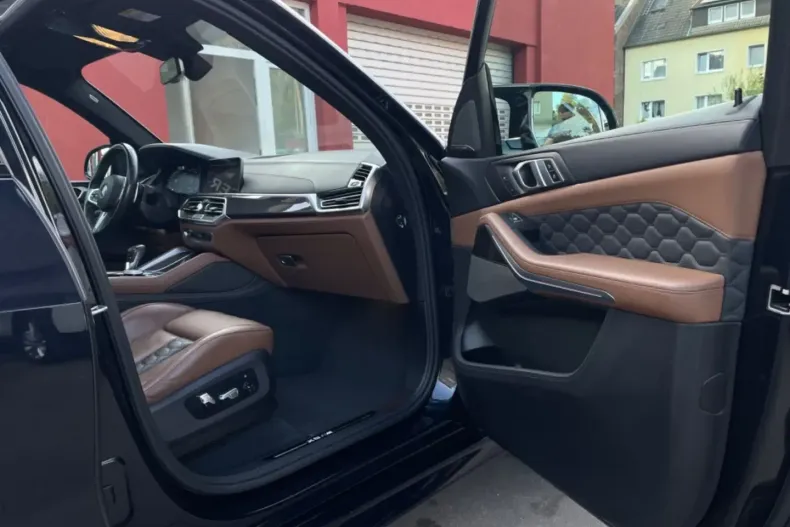 BMW X5 M (Seria X) din 2021 cu 60.200 km - oferta BMW183857 - foto 45