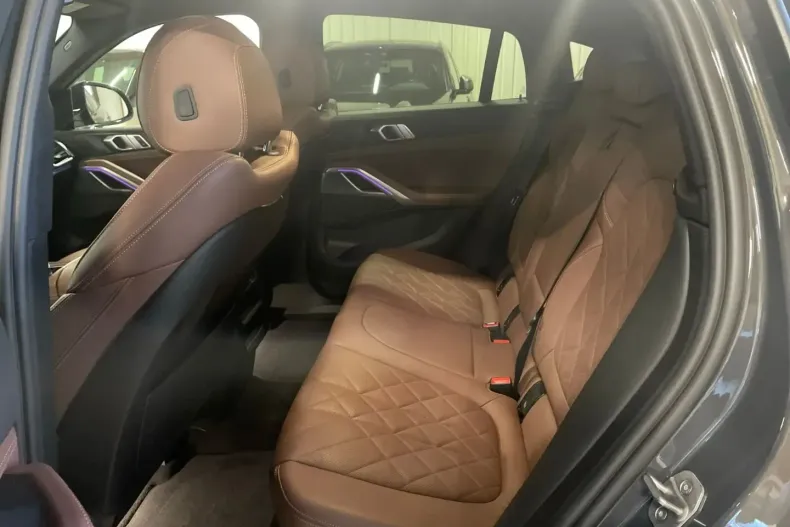 BMW X6 (Seria X) din 2022 cu 31.789 km - oferta BMW183865 - foto 9