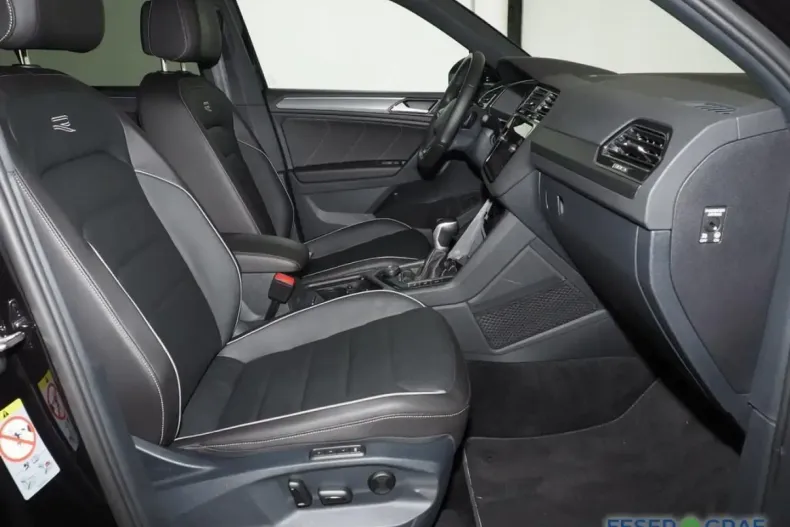 Volkswagen Tiguan din 2024 cu 43.250 km - oferta VOL183872 - foto 8