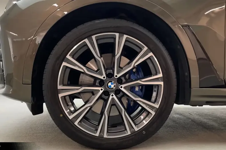 BMW X7 (Seria X) din 2022 cu 48.195 km - oferta BMW183883 - foto 6