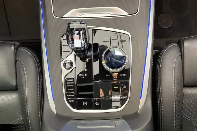 BMW X7 (Seria X) din 2022 cu 48.195 km - oferta BMW183883 - foto 9