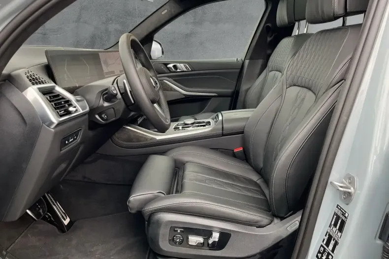 BMW X7 (Seria X) din 2025 cu 9.473 km - oferta BMW183889 - foto 8