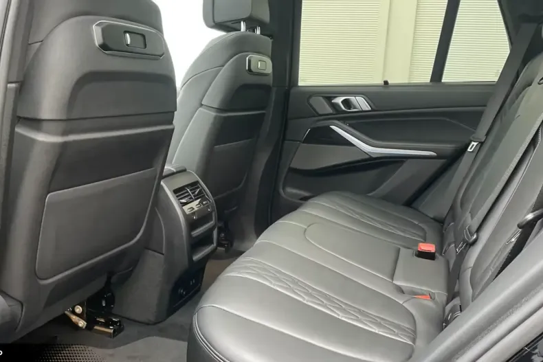 BMW X5 (Seria X) din 2023 cu 73.535 km - oferta BMW183890 - foto 13