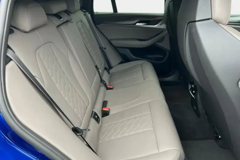 BMW X4 M (Seria X) din 2025 cu 9.300 km - oferta BMW183893 - foto 12