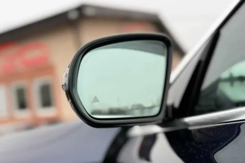 Mercedes-Benz E 200 (Clasa E) din 2021 cu 116.000 km - oferta MER183898 - foto 17