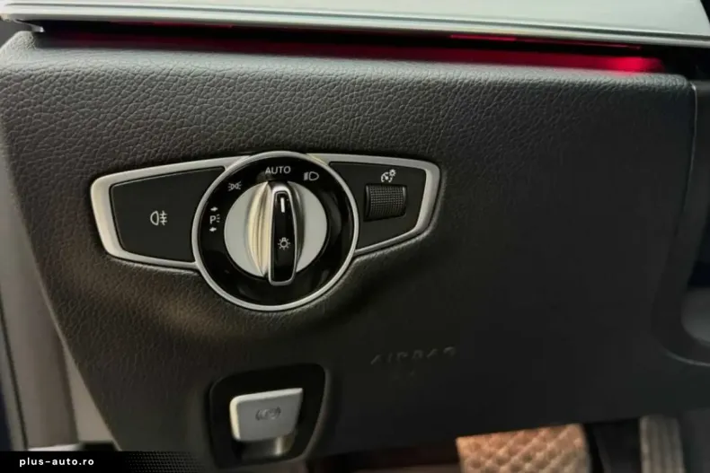 Mercedes-Benz E 200 (Clasa E) din 2021 cu 116.000 km - oferta MER183898 - foto 26