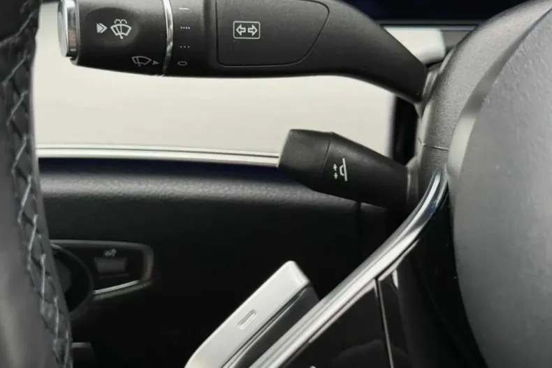 Mercedes-Benz E 200 (Clasa E) din 2021 cu 116.000 km - oferta MER183898 - foto 27