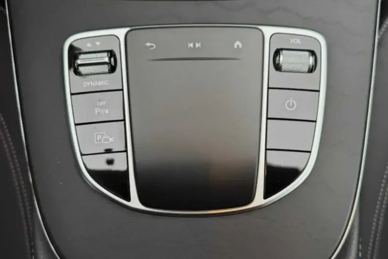 Mercedes-Benz E 200 (Clasa E) din 2021 cu 116.000 km - oferta MER183898 - foto 31