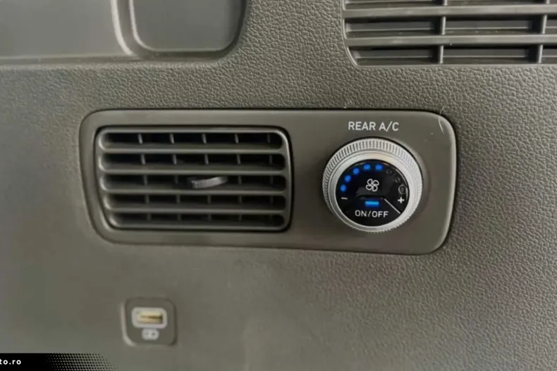 Hyundai SANTA FE din 2021 cu 117.000 km - oferta HYU183899 - foto 17