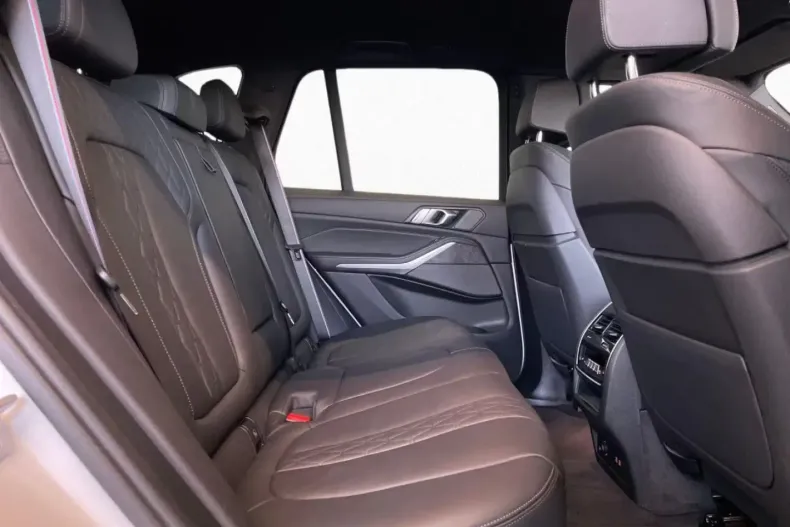 BMW X5 (Seria X) din 2023 cu 44.500 km - oferta BMW183905 - foto 10