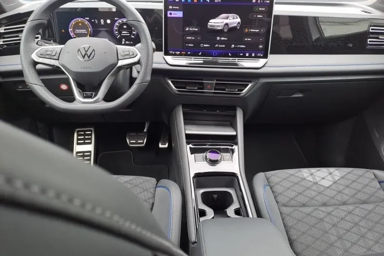 Volkswagen Tiguan din 2025 cu 20.004 km - oferta VOL183910 - foto 10