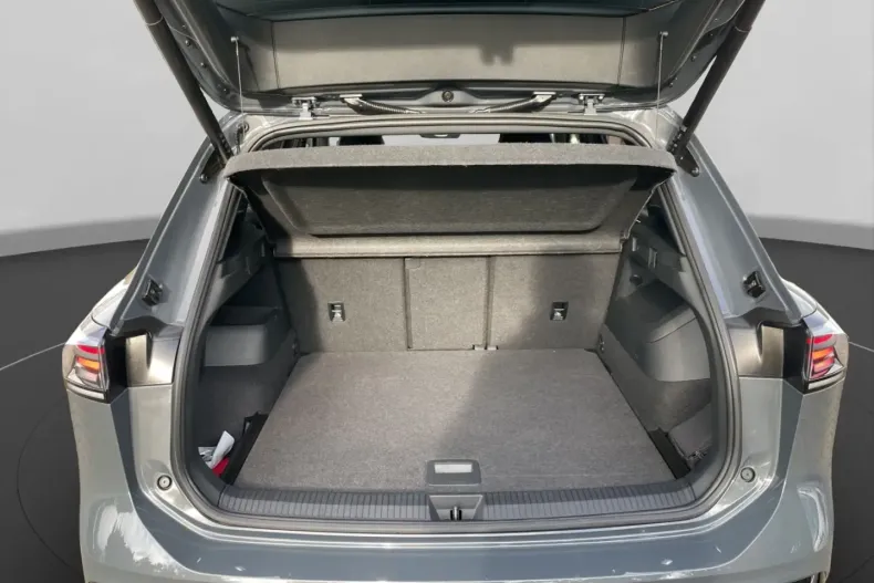 Volkswagen Tiguan din 2024 cu 16.400 km - oferta VOL183914 - foto 17