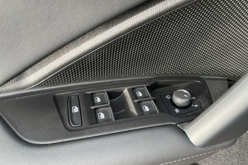 Volkswagen Tiguan din 2024 cu 16.400 km - oferta VOL183914 - foto 23