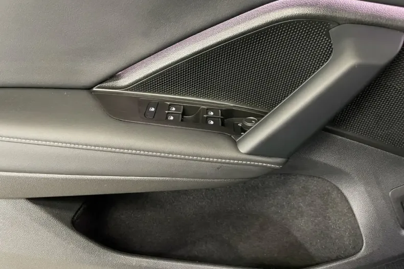 Volkswagen Tiguan din 2025 cu 64.300 km - oferta VOL183918 - foto 22