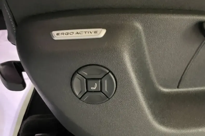 Volkswagen Tiguan din 2025 cu 64.300 km - oferta VOL183918 - foto 35