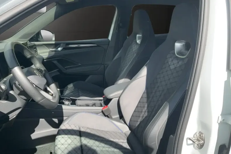 Volkswagen Tiguan din 2024 cu 61.700 km - oferta VOL183919 - foto 10