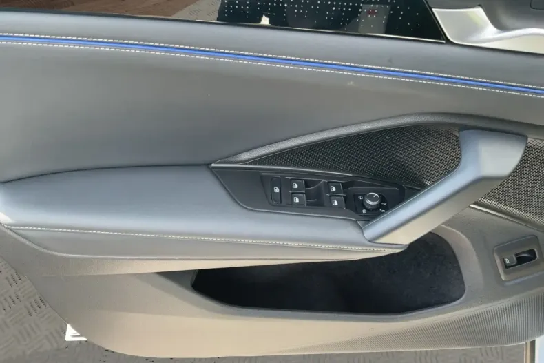 Volkswagen Tiguan din 2024 cu 61.700 km - oferta VOL183919 - foto 15