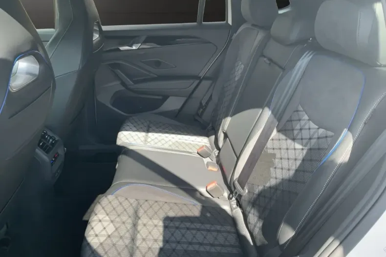 Volkswagen Tiguan din 2024 cu 61.700 km - oferta VOL183919 - foto 16