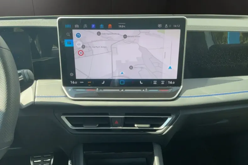 Volkswagen Tiguan din 2024 cu 61.700 km - oferta VOL183919 - foto 17