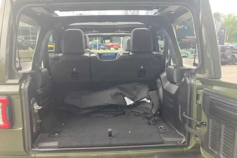 Jeep Wrangler din 2024 cu 27.000 km - oferta JEE183920 - foto 13