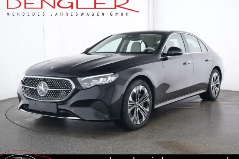 Mercedes-Benz E 300 (Clasa E) din 2024 cu 13.656 km - oferta MER183923 - foto 1