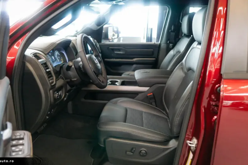 Dodge RAM din 2025 cu 50 km - oferta DOD183924 - foto 10