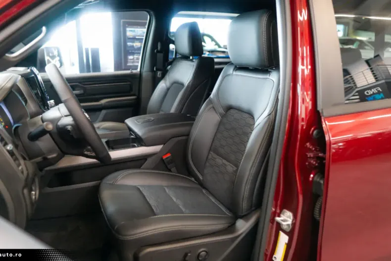 Dodge RAM din 2025 cu 50 km - oferta DOD183924 - foto 12