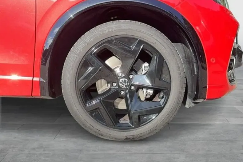 Volkswagen Tiguan din 2024 cu 30.200 km - oferta VOL183926 - foto 6