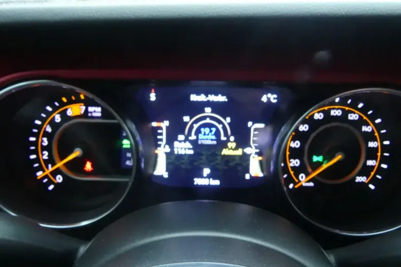 Jeep Wrangler din 2024 cu 7.770 km - oferta JEE183933 - foto 26