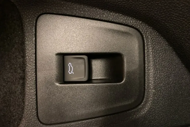 Volkswagen Tiguan din 2025 cu 11.355 km - oferta VOL183937 - foto 27