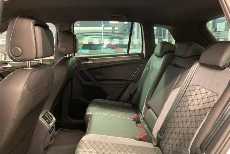 Volkswagen Tiguan din 2025 cu 11.355 km - oferta VOL183937 - foto 30