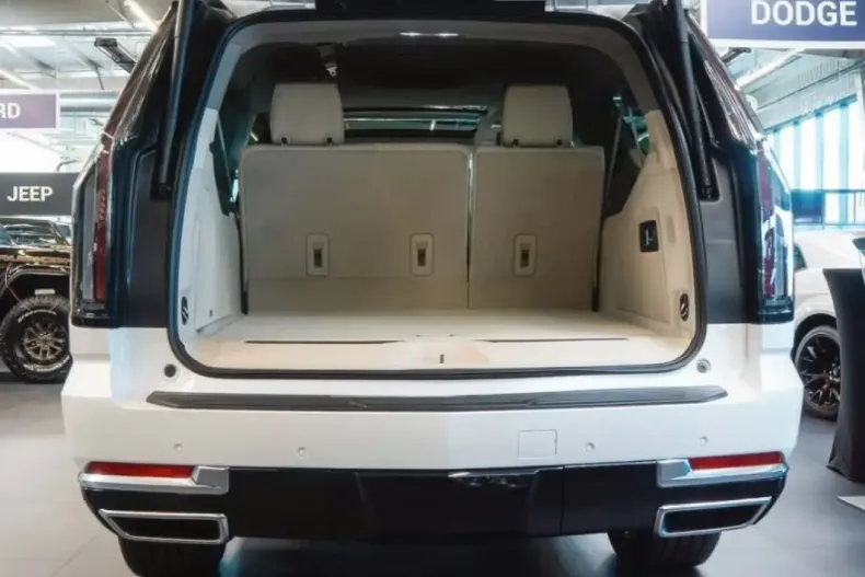 Cadillac Escalade din 2025 cu 50 km - oferta CAD183939 - foto 6