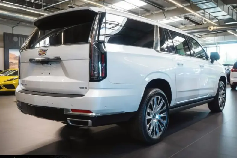 Cadillac Escalade din 2025 cu 50 km - oferta CAD183939 - foto 9