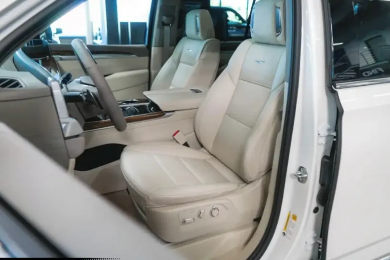 Cadillac Escalade din 2025 cu 50 km - oferta CAD183939 - foto 15