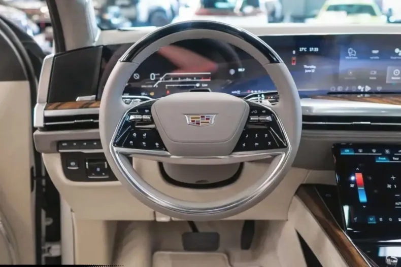 Cadillac Escalade din 2025 cu 50 km - oferta CAD183939 - foto 18