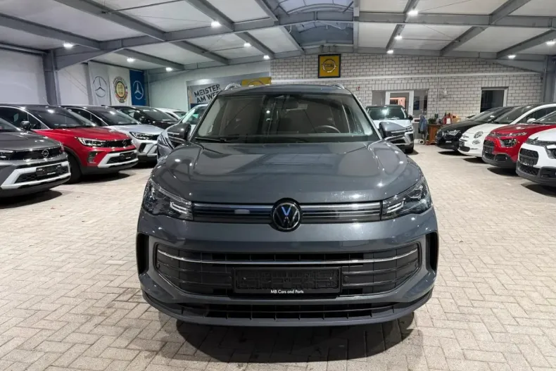 Volkswagen Tiguan din 2024 cu 62.507 km - oferta VOL183940 - foto 2