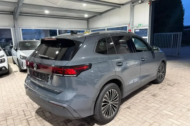 Volkswagen Tiguan din 2024 cu 62.507 km - oferta VOL183940 - foto 7