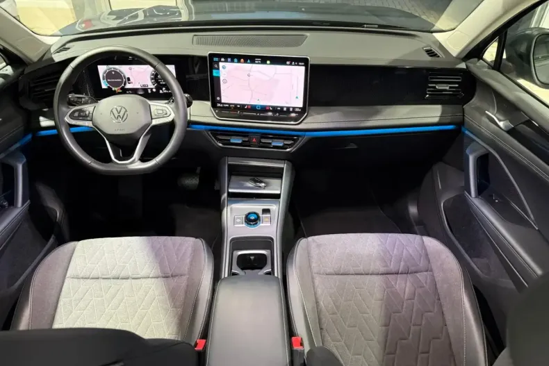 Volkswagen Tiguan din 2024 cu 62.507 km - oferta VOL183940 - foto 9