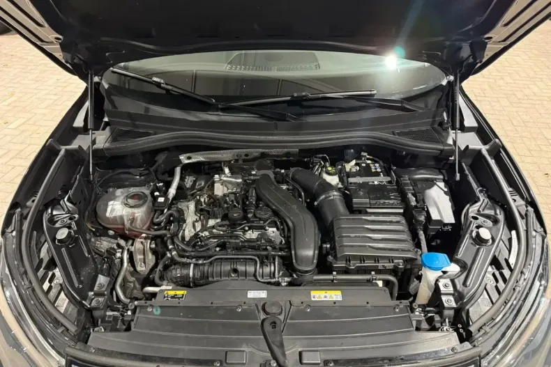 Volkswagen Tiguan din 2024 cu 62.507 km - oferta VOL183940 - foto 33