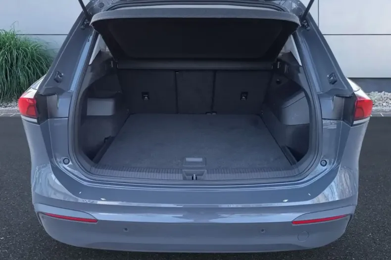 Volkswagen Tiguan din 2024 cu 51.450 km - oferta VOL183941 - foto 8