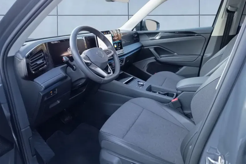 Volkswagen Tiguan din 2024 cu 51.450 km - oferta VOL183941 - foto 9