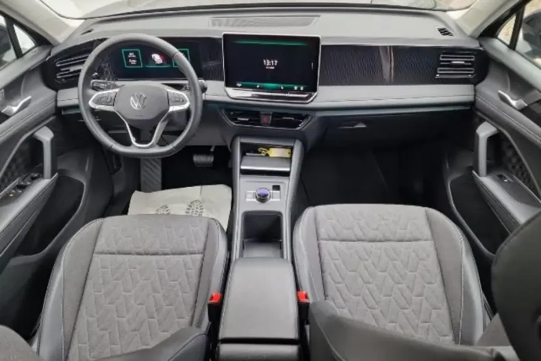 Volkswagen Tiguan din 2024 cu 42.800 km - oferta VOL183942 - foto 15