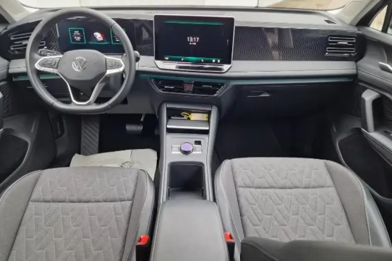 Volkswagen Tiguan din 2024 cu 42.800 km - oferta VOL183942 - foto 31