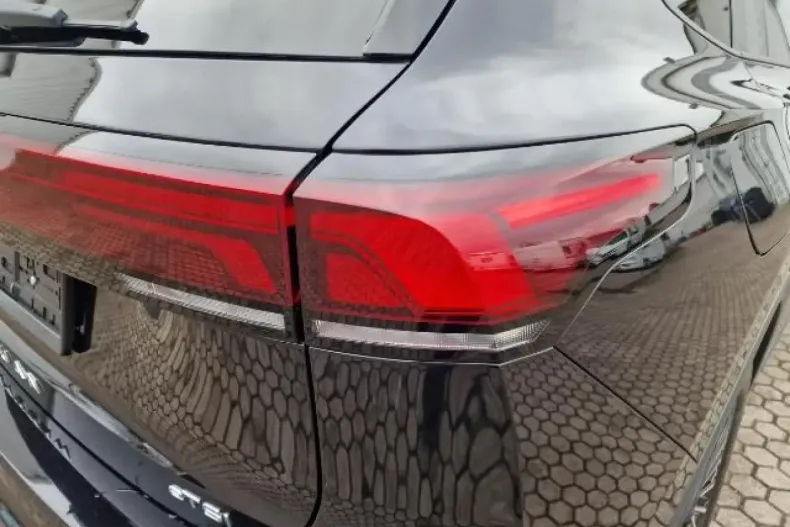 Volkswagen Tiguan din 2024 cu 42.800 km - oferta VOL183942 - foto 37