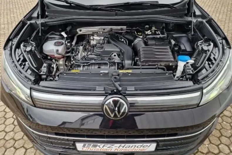 Volkswagen Tiguan din 2024 cu 42.800 km - oferta VOL183942 - foto 38