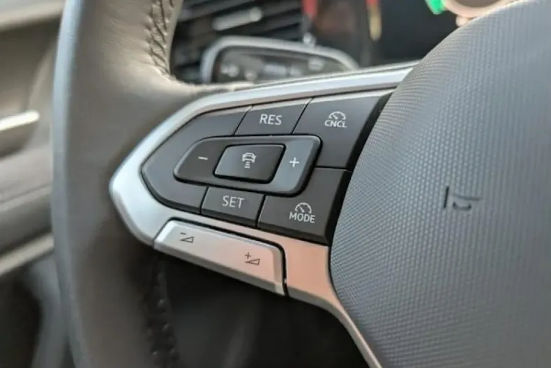 Volkswagen Tiguan din 2024 cu 41.550 km - oferta VOL183944 - foto 15