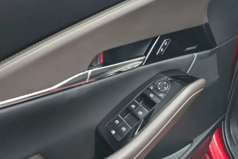 Mazda CX-30 din 2024 cu 23.730 km - oferta MAZ183949 - foto 8